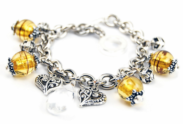 charm_bracelet